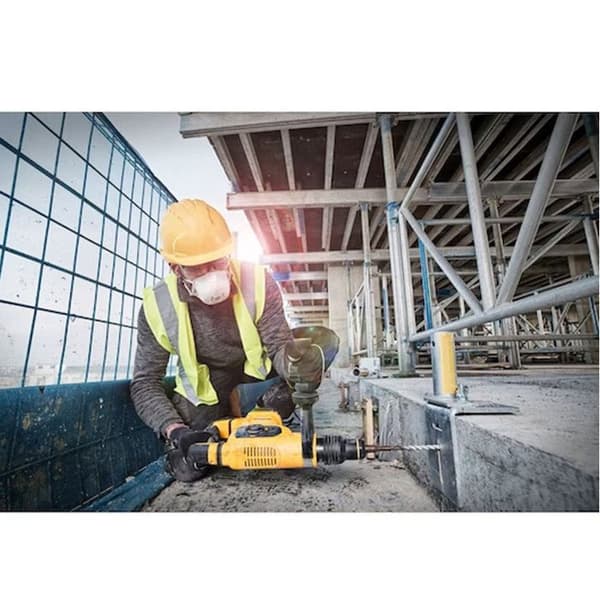 Burineur SDS-Max 1050W 7.1J - DEWALT - D25810K - Ergonomisk och kompakt design