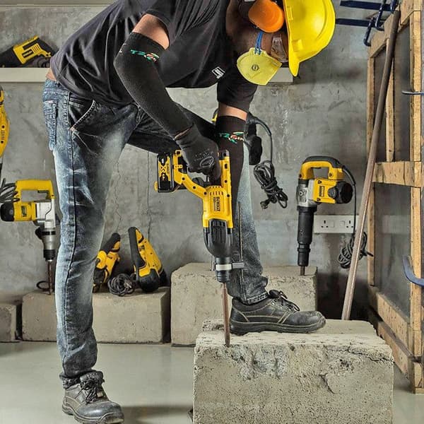 18V SDS+ borrhammare 3 lägen 2,6J + 1 XR 4Ah batteri + laddare + T-STAK fodral - DEWALT - DCH133M1
