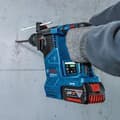 Miniatyrbild 3 av 3: BOSCH SDS Plus GBH 18V-24 C perforator i L-Boxx fodral - utan batteri - 611923001