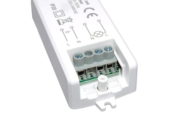 PIR tænd/sluk sensor til døre MCE135