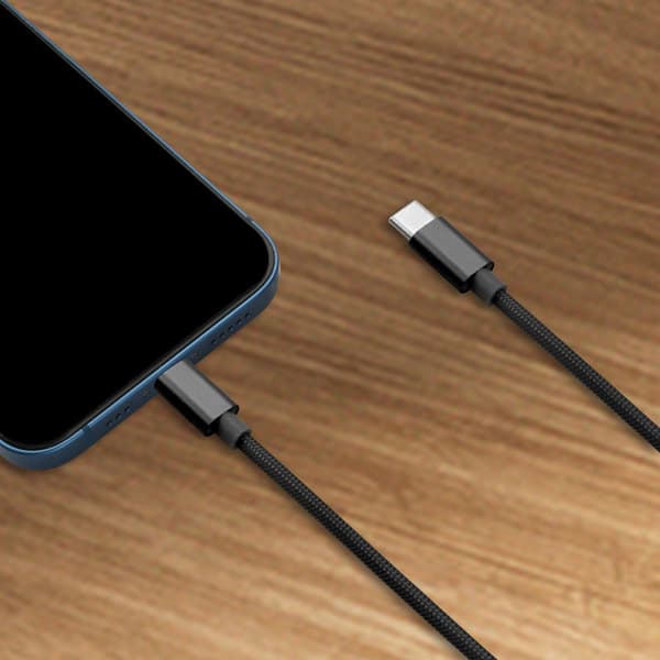 J&EL Ladekabel USB-C til USB-C 1m sort
