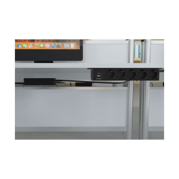 DELTACO strømpepanel, 5 stik, 1x21W A+C USB-lader, GST18-forbindelse