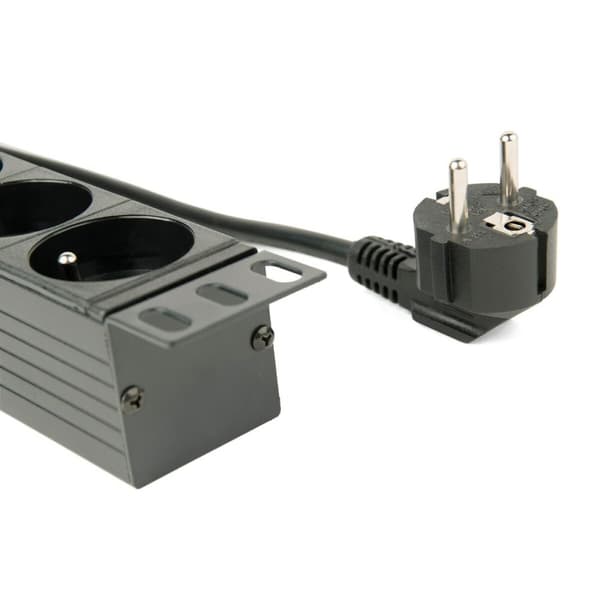 Schuko 19 "8 Way multistikdåse med tænd/slukkontakt GEMBIRD EG-PDU-014-F (3 m)
