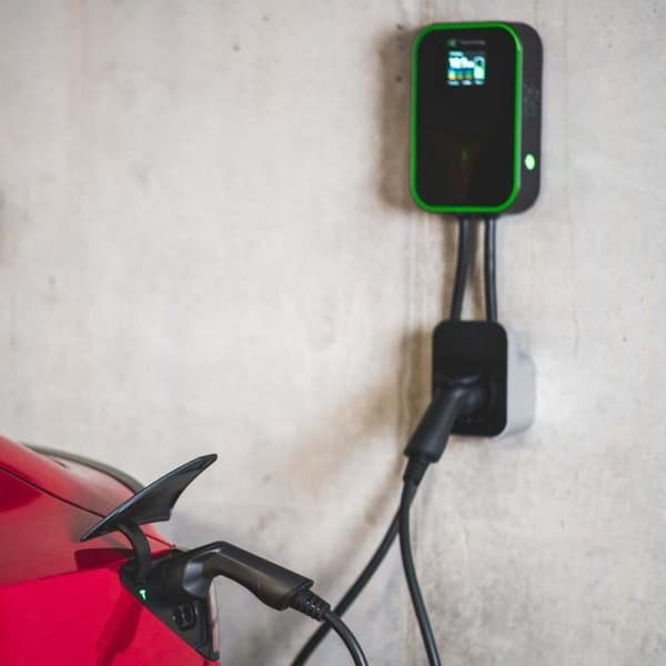 Wallbox GC EV PowerBox 22kW laddare med Typ 2-uttag för laddning av elbilar och Plug-In hybrider.