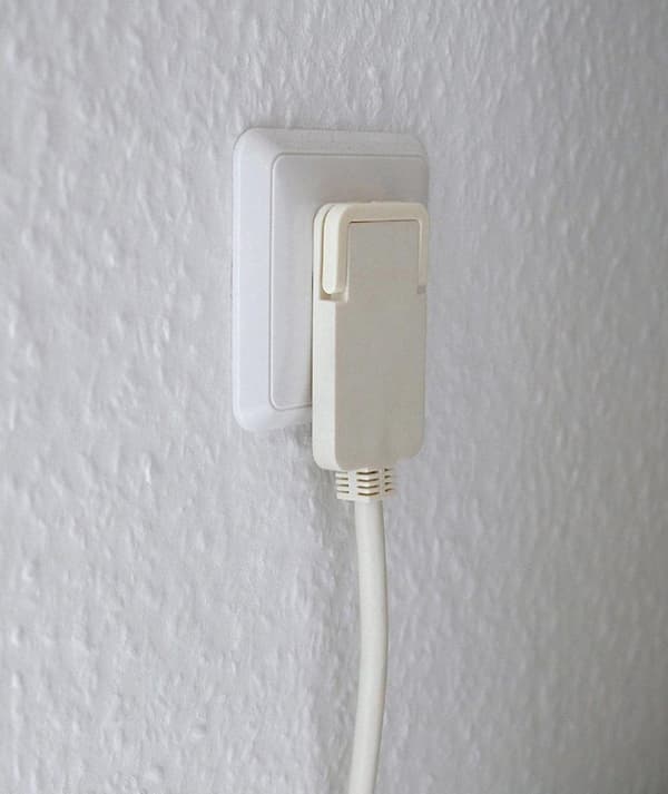 Brennenstuhl Jordet strømforsyning forlængerkabel med fladt stik - 3x 1,5mm / hvid - 2 meter