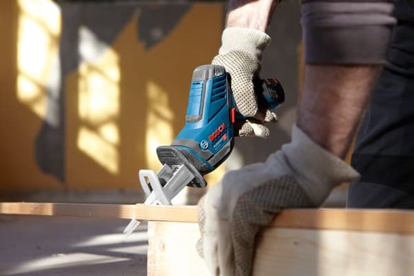 12V GSA 12V-14 Professionell tigersåg (utan batteri eller laddare) i L-Boxx-väska - BOSCH - 060164L905