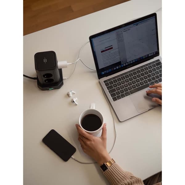brennenstuhl 8-vejs stikkontakttårn i 45° arrangement (4x USB, med 2 kabler, to-polet kontakt) TYPE F
