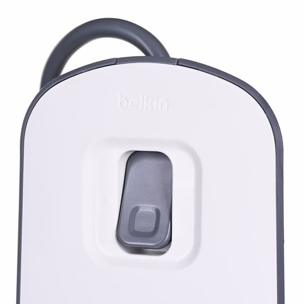 Belkin BSV804ca2M Vit 8 AC-uttag 2 m