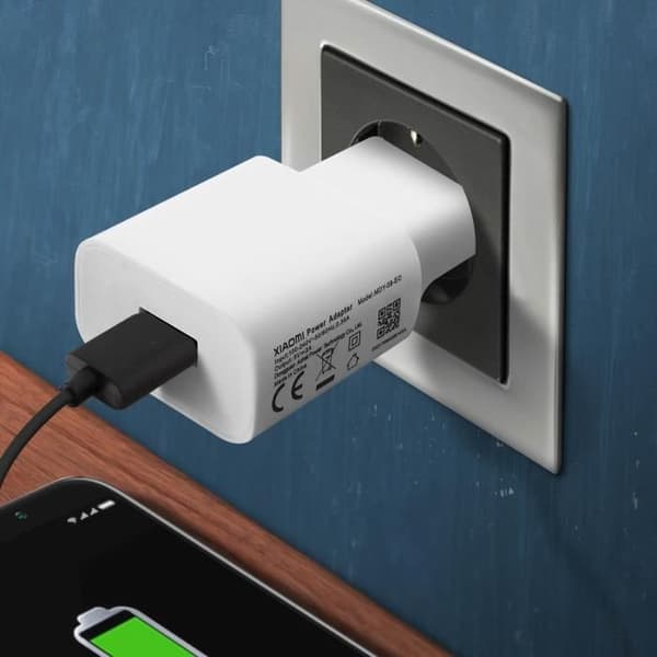 USB-nätladdare - XIAOMI - Original - 2A - QuickCharge 2.0/3.0 - Vit