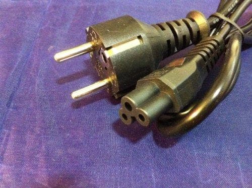 Dell nätsladd, 2 stift/C5, 1 meter/3 fot, 250 volt, (2,5, H718C (meter/3 fot, 250 volt, (2,5 amp)))