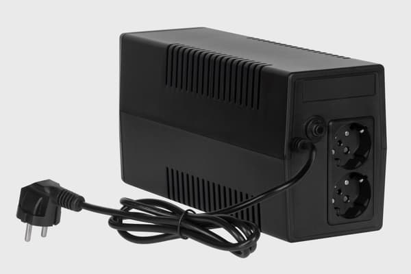 UPS REBEL computer nødstrømforsyning model Nanopower 1000 (offline, 1000VA / 600W, 230 V, 50Hz)