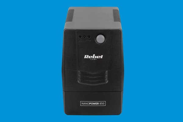 UPS REBEL computer nødstrømforsyning model Nanopower 850 (offline, 850VA / 480W, 230 V, 50Hz)