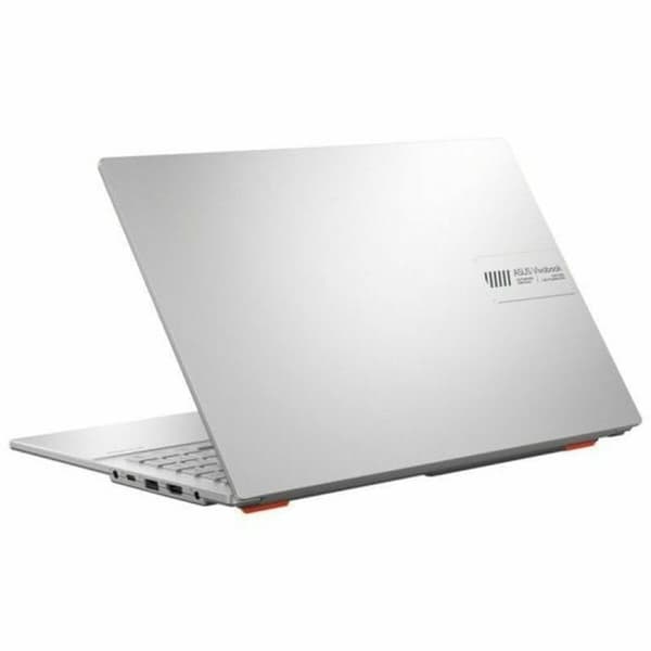 BRUKT Laptop Asus 15,6" AMD Ryzen 5 7520U 16 GB RAM 512 GB SSD Spansk Qwerty (Fikset A)