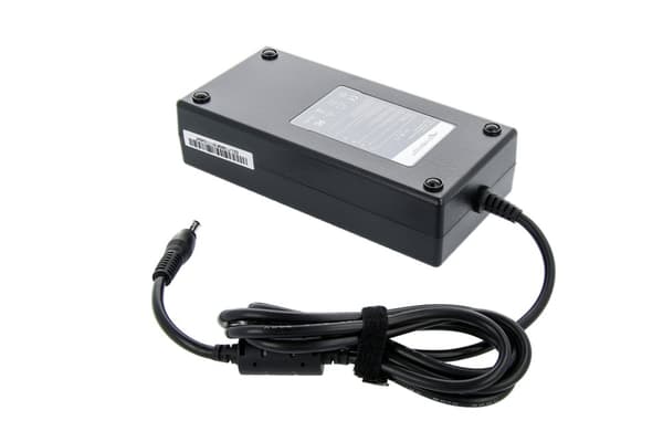 Laturi Asus MSI 19v 9.5a 180w 5.5x2.5mm