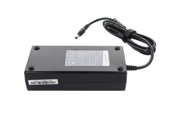 Laturi Asus MSI 19v 9.5a 180w 5.5x2.5mm