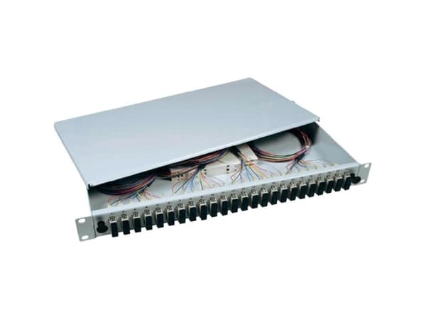 EFB-Elektronik skjøteboks SC 50/125µ OM3 ikke uttrekkbar 24 pigtails/12 koblinger. Produsent: EFB Elektronik (B70203.24OM3)