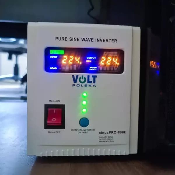 Sinus Pro 800E 12/230V - Inverter - Nödströmsaggregat