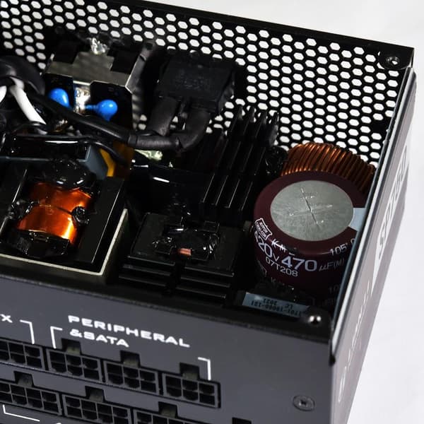 Lian Li 80 PLUS Gold SFX Power Supply - 750 Watt
