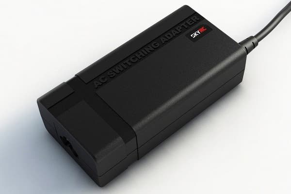 Strømforsyning SkyRC 15V / 4A
