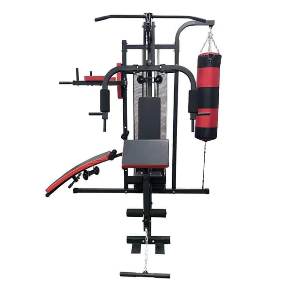 Styrketræningsstation - home gym - med 68 kg vægt - og boksesæk