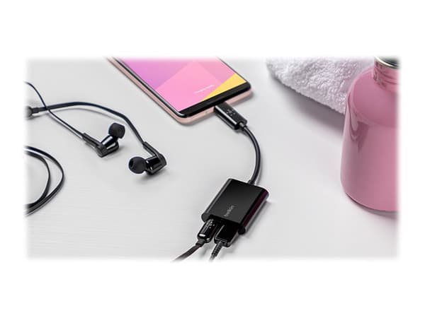 Belkin Connect Audio + Charge - USB-C til USB-C hodetelefoner / ladeadapter - 24 pin USB-C hann til 24 pin USB-C hunn - 14 m - svart - USB Power Deli