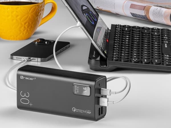 Tracer MODI - Strømbank - 30000 mAh - 20 watt - 3 A - QC 3.0, PD, SCP, VOOC - 5 utgangskontakter (24 pin USB-C, 4 x USB) - svart