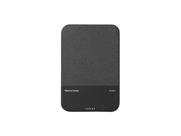 Native Union (Re)Classic Power Bank - magneettinen tehopankki 5000 mAh yhteensopiva MagSafe ja Qi2, USB-C - USB-C kaapeli 15 cm w eli (musta)