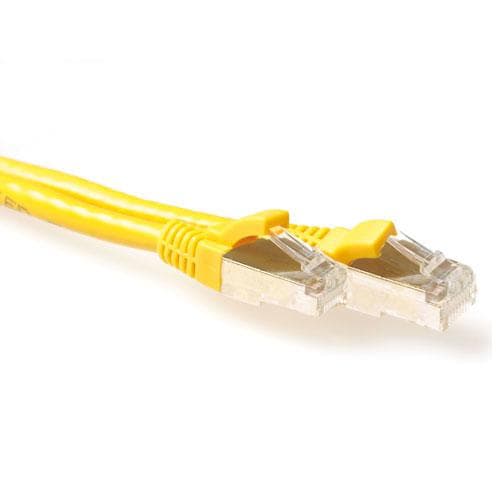 ACT Gul 3 meter LSZH SFTP CAT6A patch-kabel uden problemer med RJ45-stik. Cat6a s/ftp lszh sng yl 3,00m (FB7803)