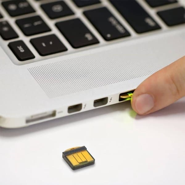 YubiKey 5 nano