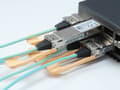 Miniatyrbild 3 av 3: LevelOne - 100GBase-SR4 -AOC direktanslutningskabel - QSFP28 till QSFP28 - 1 m - Fiberoptik - IEEE 802.3bm - Aktiv optisk kabel (AOC)