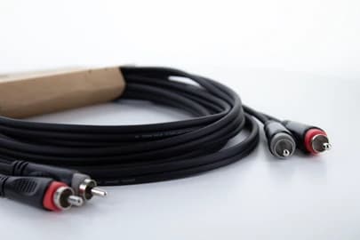 Cordial 14837 Jack / Phono Audio-anslutningskabel [2x RCA-kontakt - 2x RCA-kontakt] 3 m Svart PVC-mantel, tvillingkabel