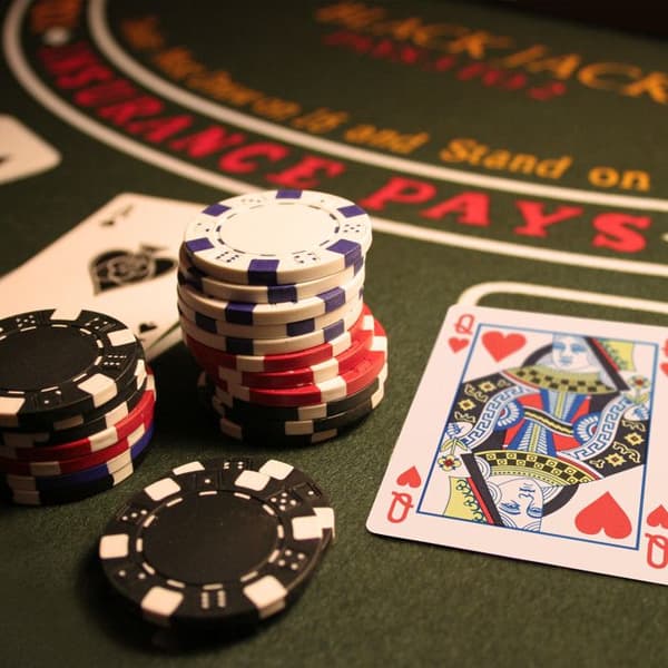 Relaxdays Plastikkortlekar, vattentåliga, anti-reva & vikning, 54 stycken, Texas Hold'em, pro kit
