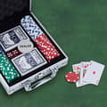Miniatyrbild 6 av 6: Relaxdays Pokerbox, 100 värdelösa jetonger, 2 kortspel, 5 tärningar, dealer-knapp, låsbar, silverfärgad