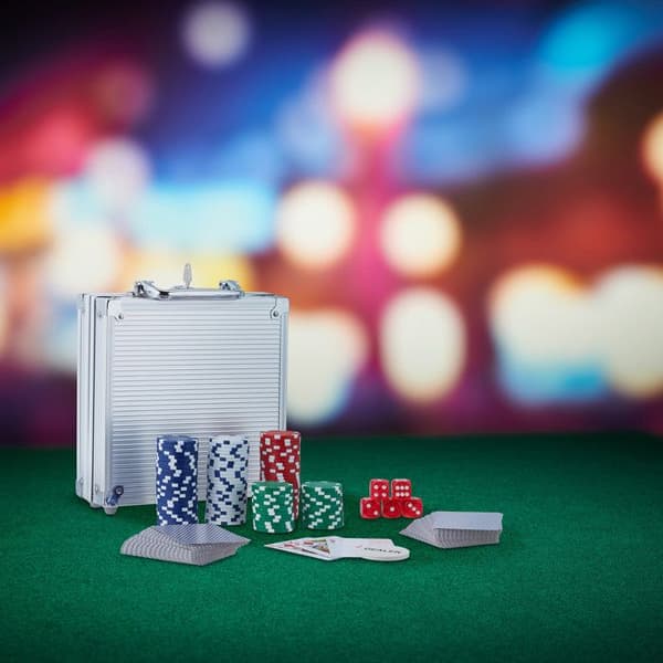 Relaxdays Pokerbox, 100 värdelösa jetonger, 2 kortspel, 5 tärningar, dealer-knapp, låsbar, silverfärgad