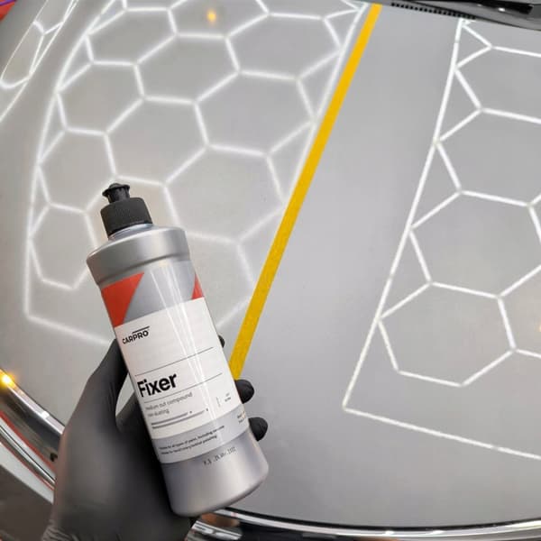 CarPro Fixer 1-stegs Nano Polish 250 ml 1-stegs polerpasta