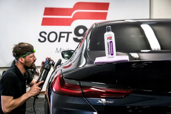 Soft99 Polishing Compound 300ml polerpasta til mellemskærende lak