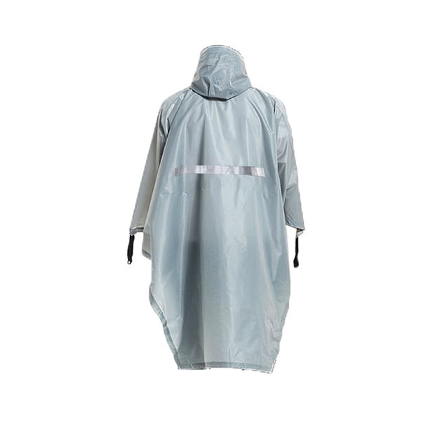 Multifunksjonell regnponcho med hette / campingpresenning / ly for fotturer og camping Sølv