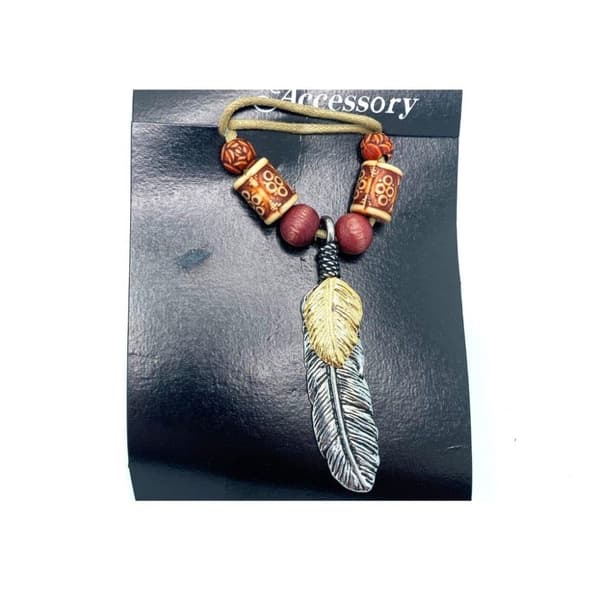 Feathers necklace