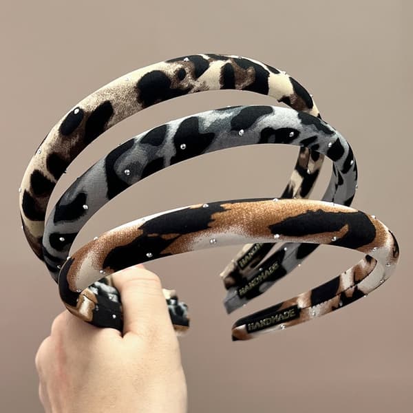 INF 10-delt rhinestone pannebåndsett med leopardtrykk
