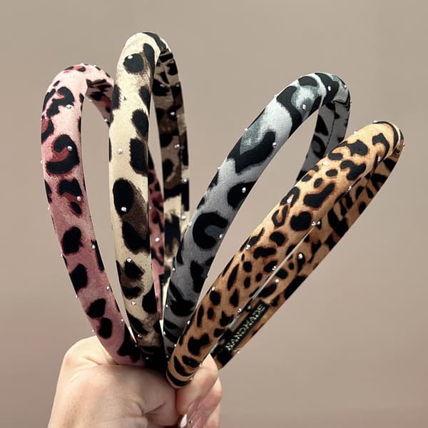 INF 10-delt rhinestone pannebåndsett med leopardtrykk