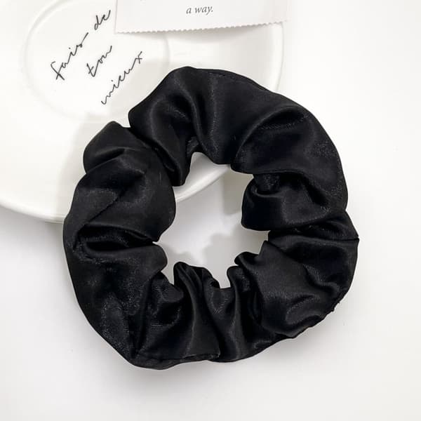 INF Sæt med 8 hårelastikker - Flerfarvede scrunchies til kvinder og piger