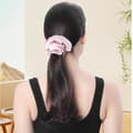 Miniatyrbild 4 av 4: INF 19 Momme 9cm Silke Hår Scrunchie - Skonsam Håraccessoar Grå