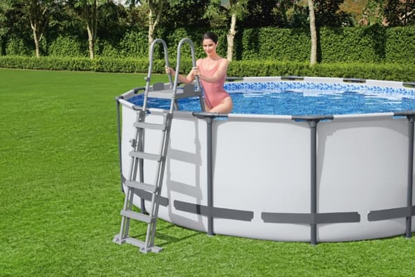 Bestway Pool Stege 132 cm (Flip & lock)
