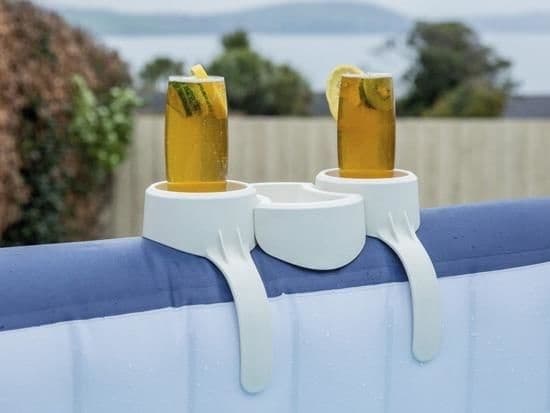 Dryckeshållare för Pool