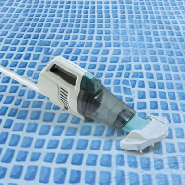 INTEX genopladelig spa- og poolrenser hvid