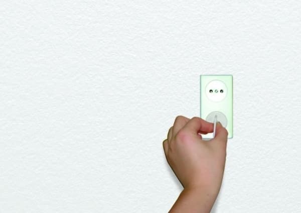 Dreambaby El-uttak dekker 12 stk + 4 nøkler