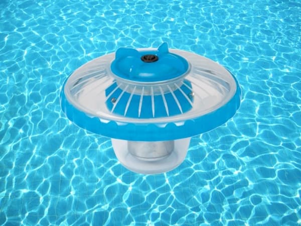 BASSENGTILBEHØR - INTEX SOLDREVET LED