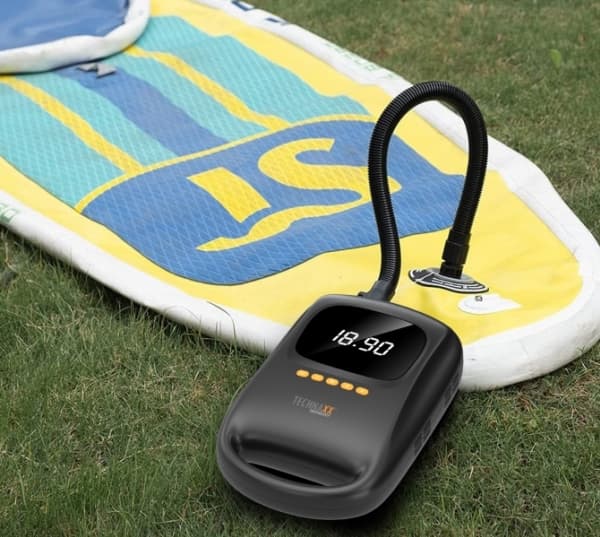 Technaxx TX-266, puhallettava, 350 l/min, musta, akryylinitriilibutadieenistyreeni, 0,7 - 20 psi, USB Type-C