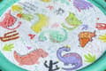 Miniatyrbild 5 av 5: Plaskdamm vattenfontän matta 122cm sprinkler dino rutschkana Bestway 52698