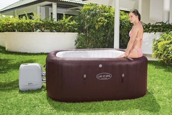Luksus oppustelig jacuzzi – 2-3 personer – Ø170 cm – 110 luftdyser – vintersikker – inklusive tilbehør